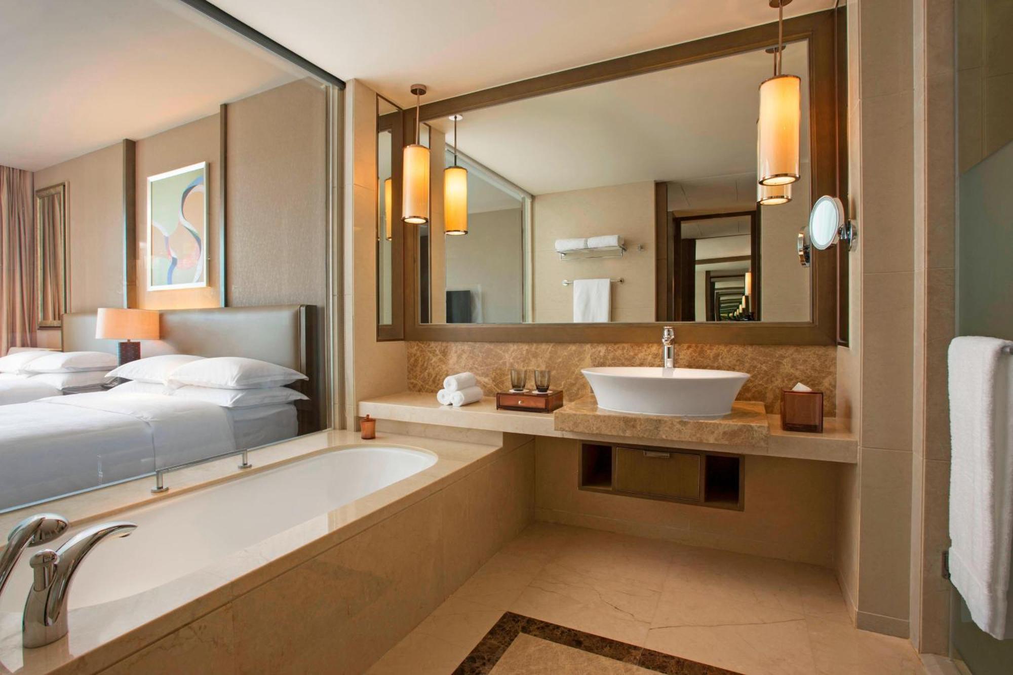 เชอราตัน ไป่ลูหู รีสอร์ต หุยโจว Hotel ฮุ่ยโจว ภายนอก รูปภาพ